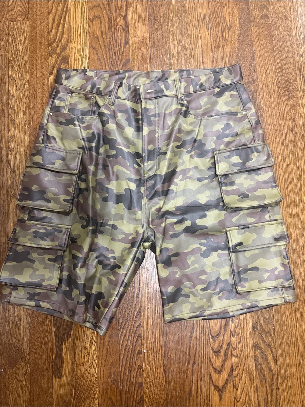 Men's Camo “leather” Cargo Shorts - Olive Green